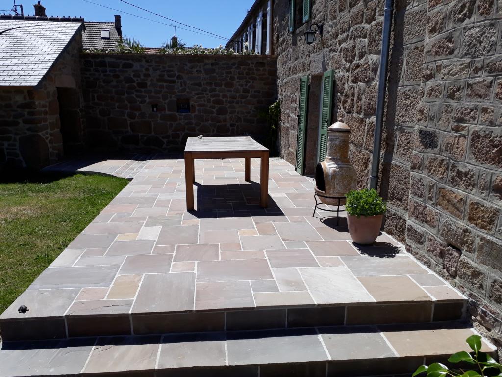 Pierre Naturelle Distribution